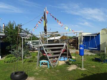 Фотографии Таунхаус с 2 спальнями Дома для отпуска Dranik Land Holiday Home г. Teryukha (Беларусь) №33 Фото номера Таунхаус с 2 спальнями Дома для отпуска Dranik Land Holiday Home г. Teryukha 33